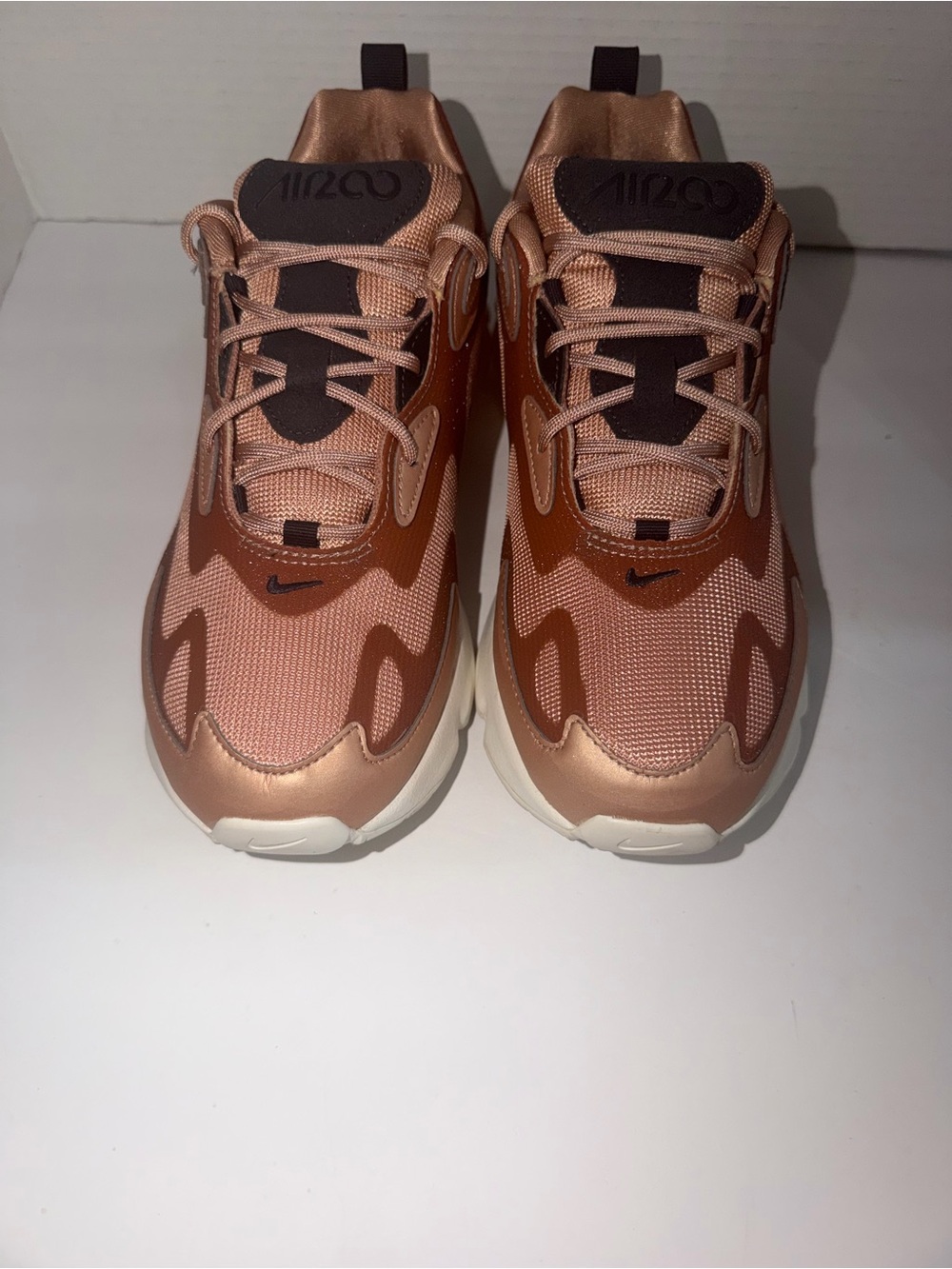 Nike Air Max 200 "'Holiday Sparkle" Women's Shoes Metallic Red-Bronze Size 9